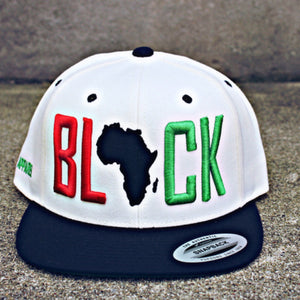 BLACK SNAPBACK (WHITE/BLACK)